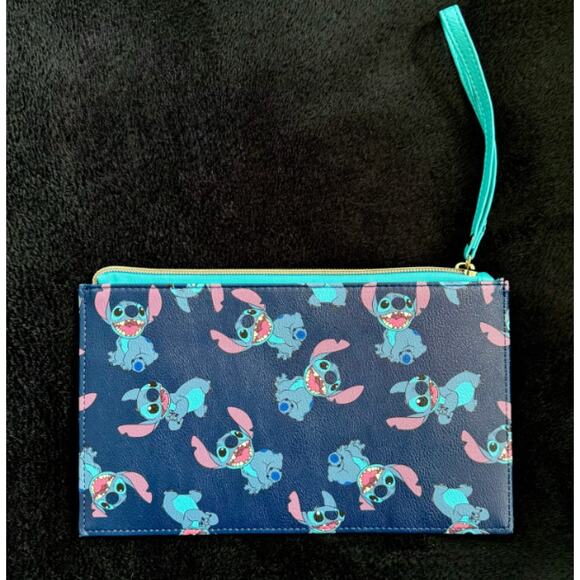 Disney Lilo & Stitch Stitch Cartoon Wristlet/Clutch New - Picture 3 of 6
